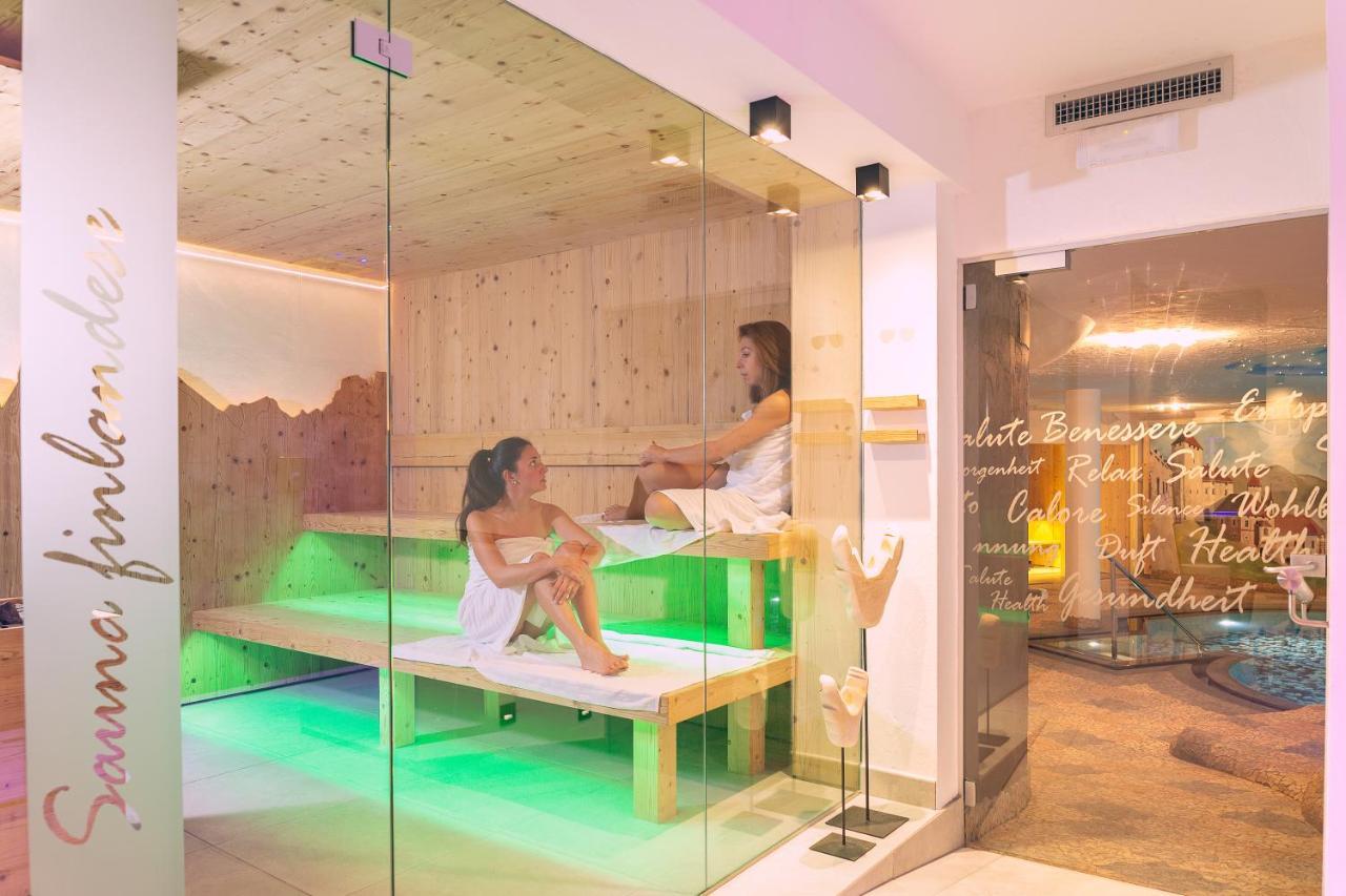 Hotel Madonnina Resort And Wellness Soraga Eksteriør billede
