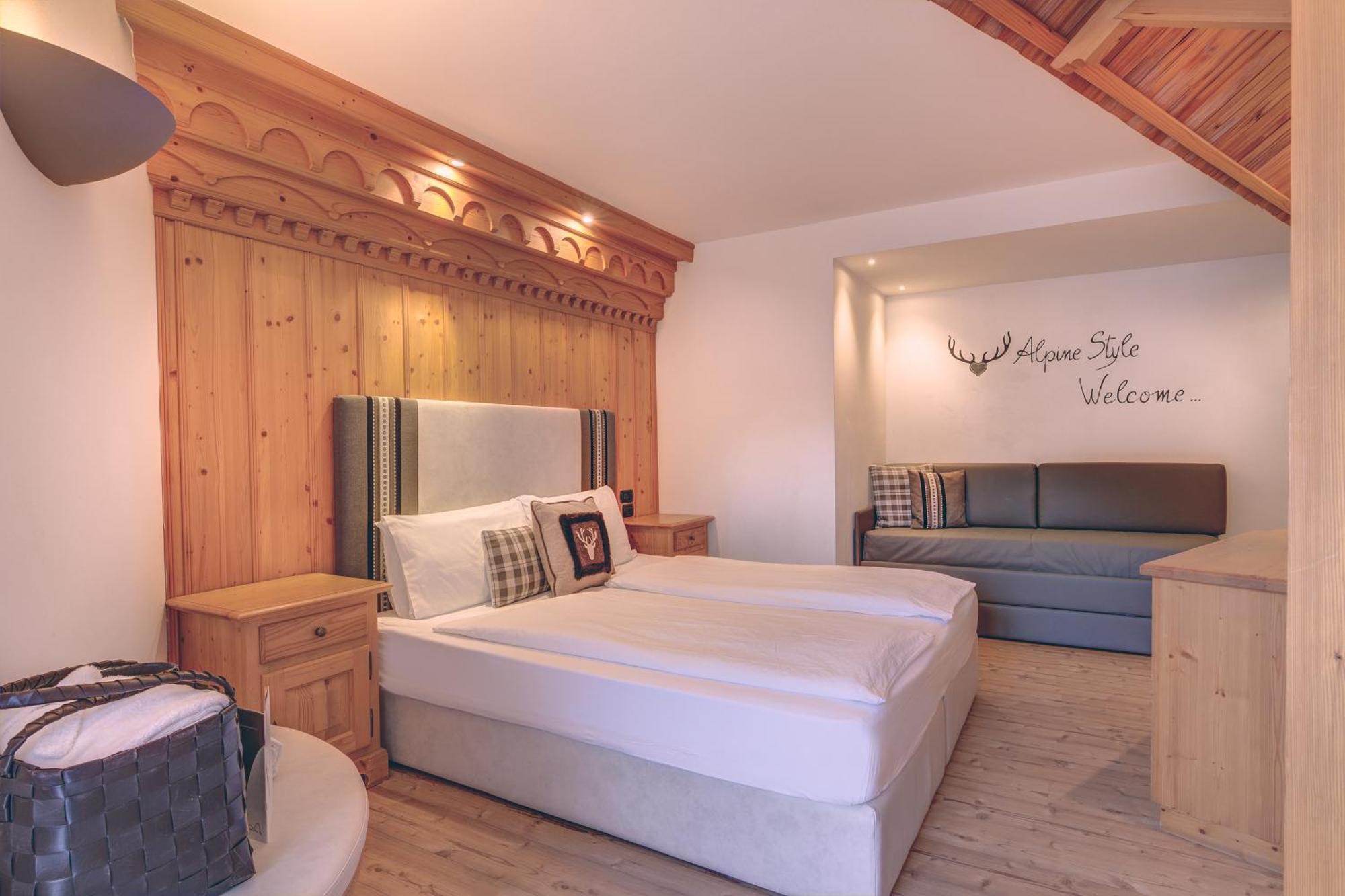 Hotel Madonnina Resort And Wellness Soraga Eksteriør billede
